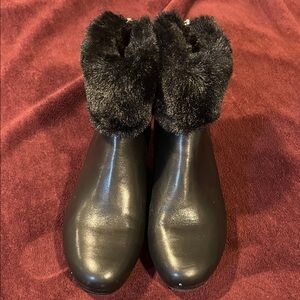 DKNY Chic Black Fur-Trimmed Women's Abri Booties Sz 8.5